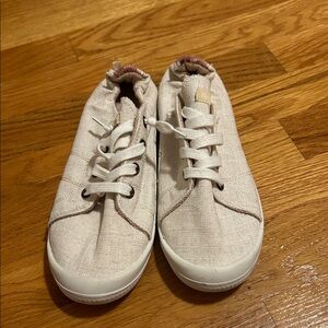 Tommy Bahamma New slip on sneakers size 8